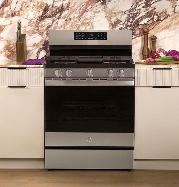 GE Profile 30" Smart Gas Convection Range