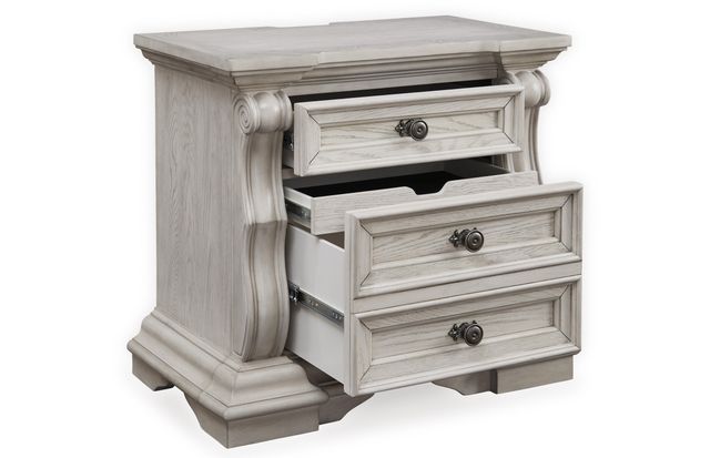 Signature Design by Ashley® Bruchandi Antique White 3-Drawer Nightstand-2