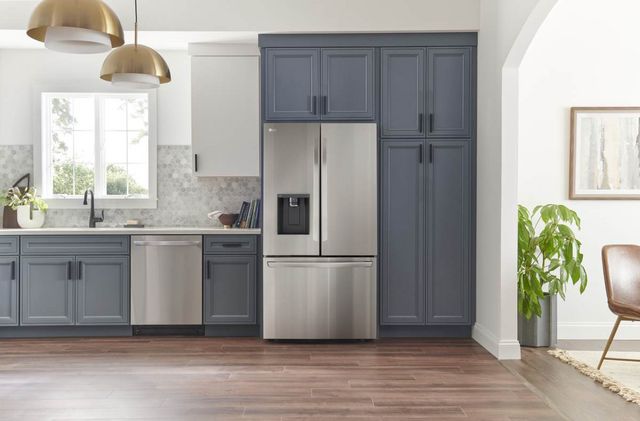 LG 36 in. 25.5 Cu. Ft. PrintProof™ Stainless Steel Counter-Depth French Door Refrigerator-14