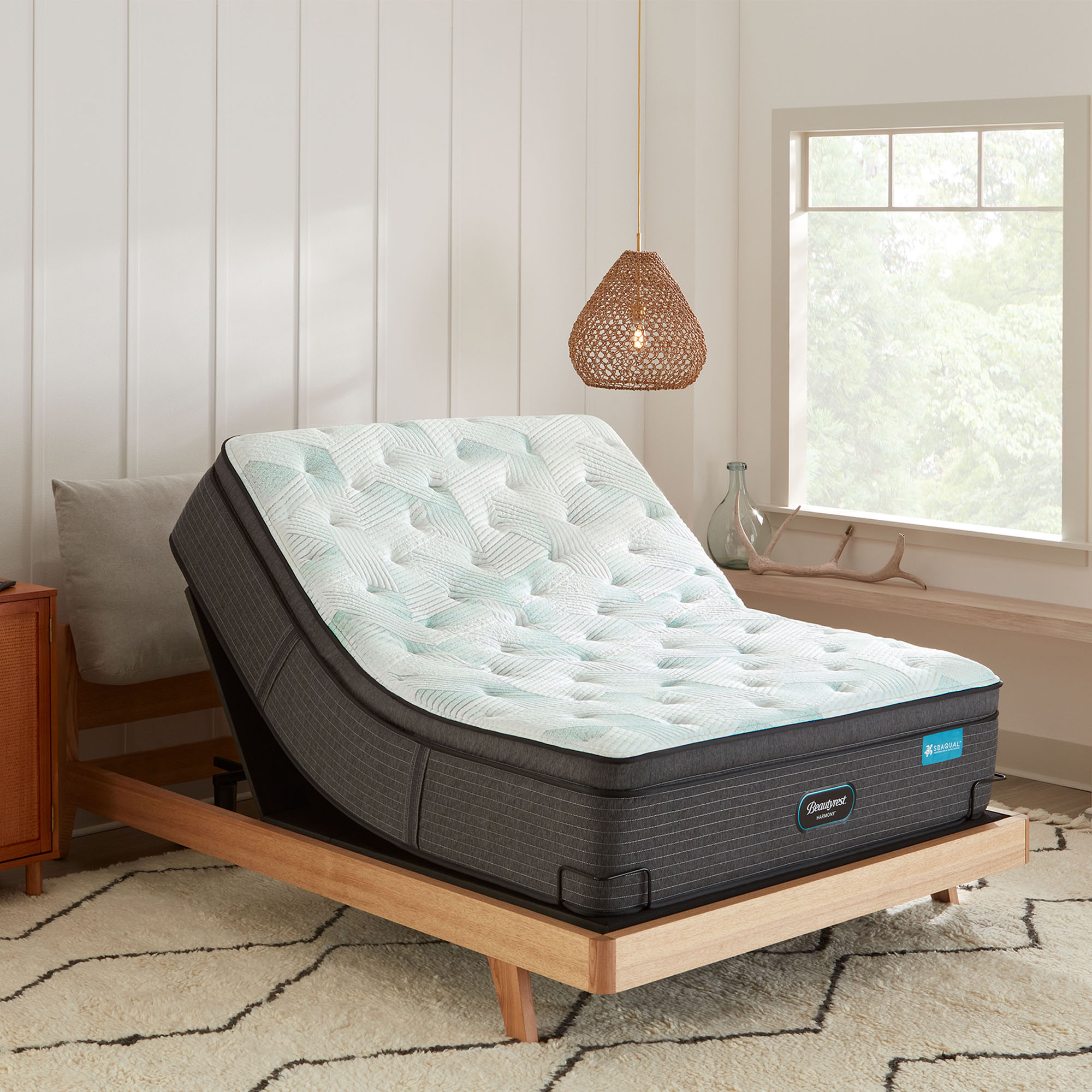 Beautyrest Global Ultra Plush Pillow Top Queen Mattress