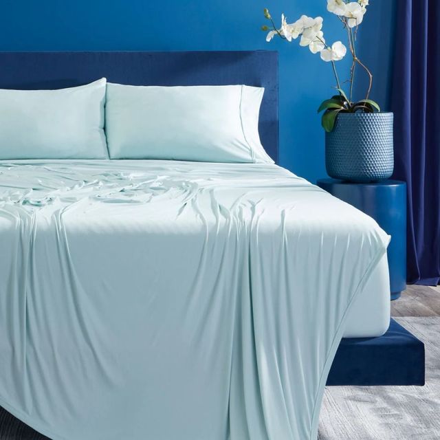 BEDGEAR® Ver-Tex Performance® 4-Piece Misty Blue Split King/Split California King Sheet Set-1