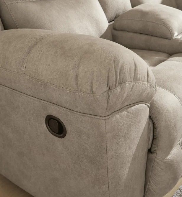 Signature Design by Ashley® Pearce-Pike 3-Piece Birch Manual Reclining Sectional with Console-2