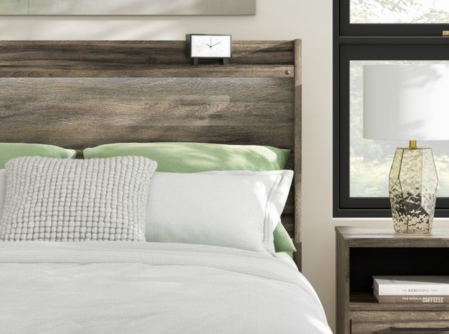 Signature Design by Ashley® Elbrim Brown Queen Panel Bed-5