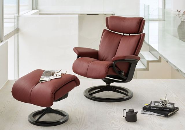Stressless® by Ekornes® Customizable Magic Large Manual Recliner and Ottoman with Signature Base-1