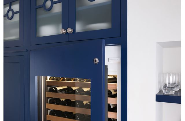Sub-Zero® Integrated Wine Storage Door Lock Kit | Yale Sub-Zero® Integrated Wine Storage Door Lock Kit | Yale