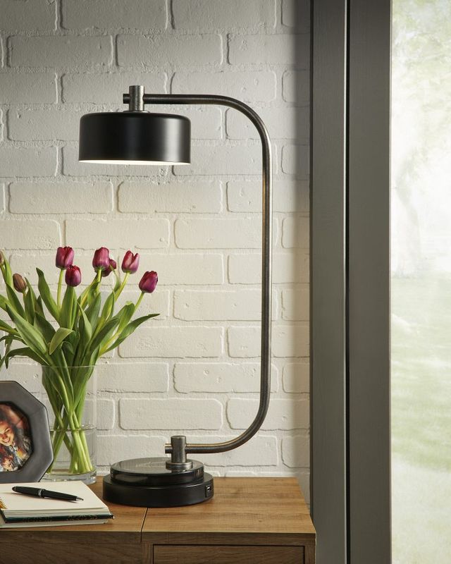 Signature Design by Ashley® Eliridge Black/Silver Metal Desk Lamp-4