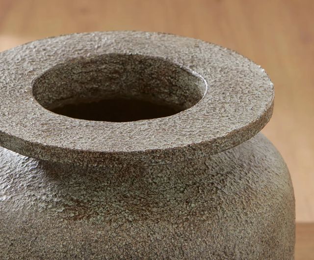 Signature Design by Ashley® Jedwick Brown/Gray 11" Vase-3