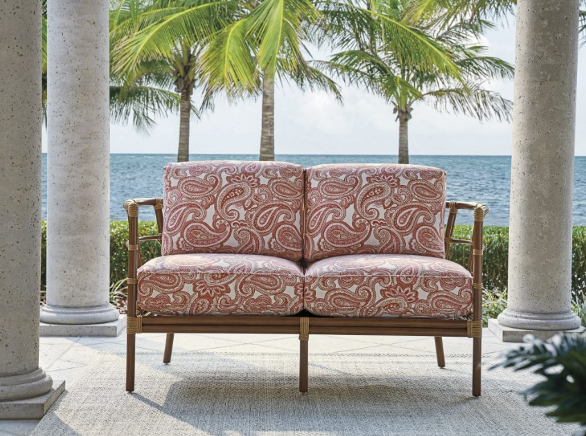 Tommy Bahama Sandpiper Bay Loveseat - Thumbnail 5