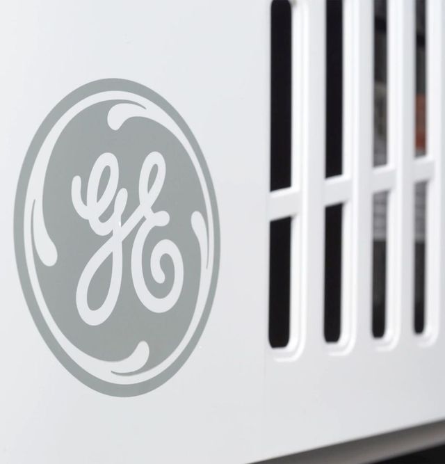 GE® 15000 BTU's White Exterior RV Air Conditioner with Heat Pump-3