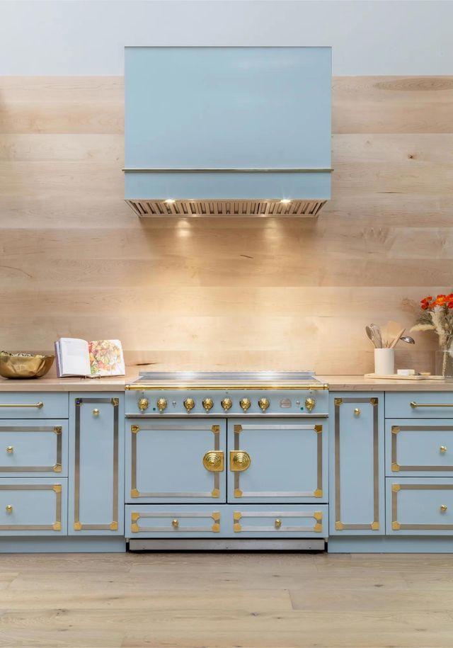 La Cornue Cornufé Loge 36" Roquefort Wall Mounted Range Hood with Polished Brass Trim-1
