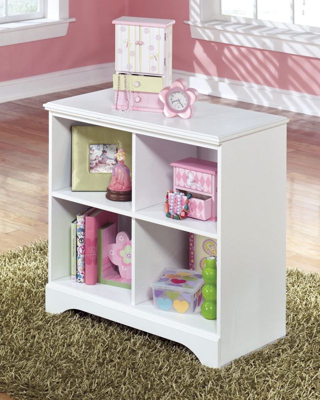 Signature Design by Ashley® Lulu White Youth Twin Loft Bed-1