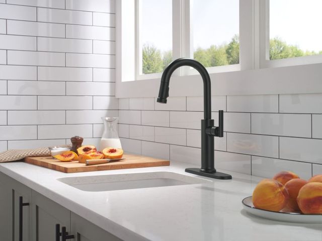 Delta Altado™ Single Matte Black Handle Pull-Down Bar Kitchen Faucet-4