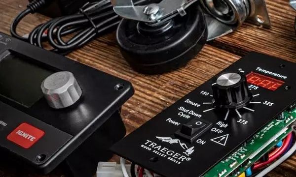 Traeger® Junior, Tailgater, and Bronson Grill Digital Arc Controller-1