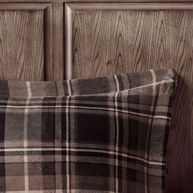 Olliix by Woolrich Alton Brown/Black Twin Plush to Sherpa Down Alternative Comforter Set-3