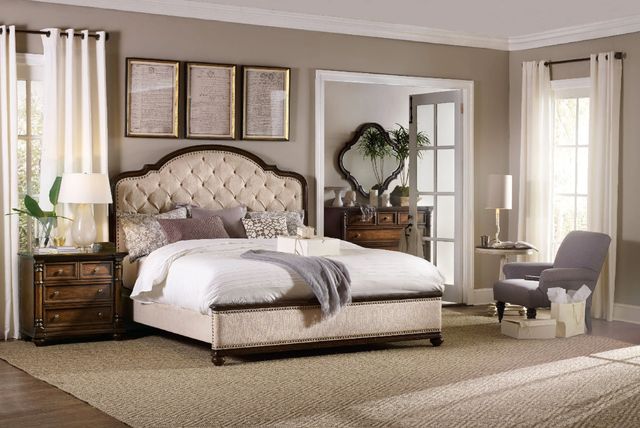 Hooker® Furniture Leesburg Alabaster/Mahogany King Upholstered Panel Bed-1