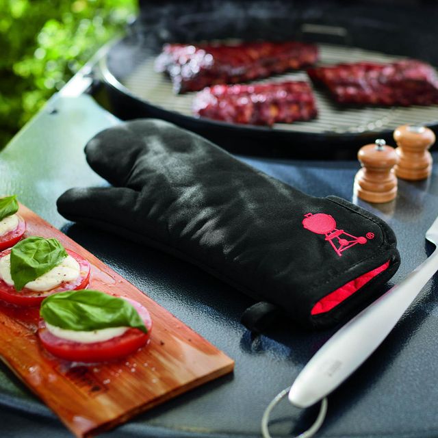 Weber® Black Barbecue Mitten-2