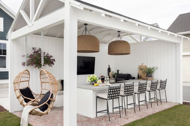 Sunset West Provence Canvas White/Spectrum Carbon Iron Outdoor Bar Stool-3
