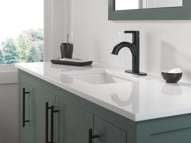 Delta Nicoli® Matte Black Single Handle Arched Pull-Down Bathroom Faucet-2