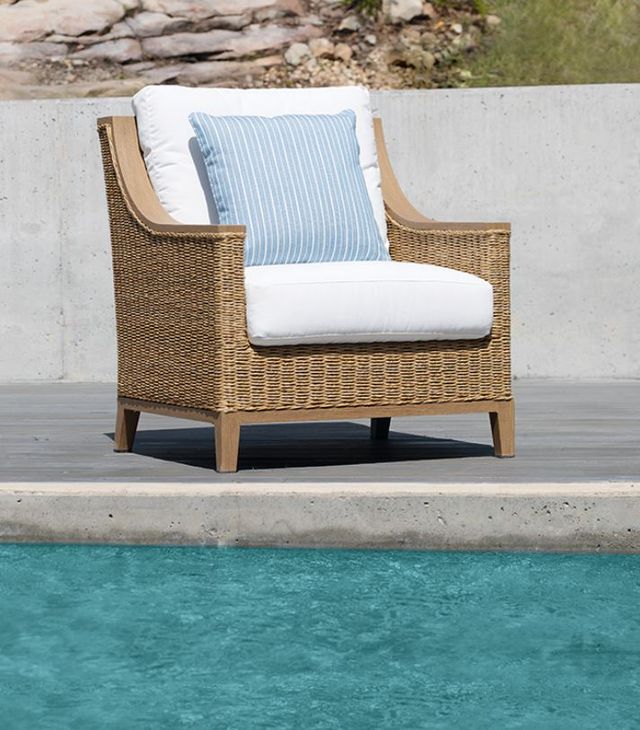 Lane Venture® Hemingway Light Gray Loggia Lounge Chair-1