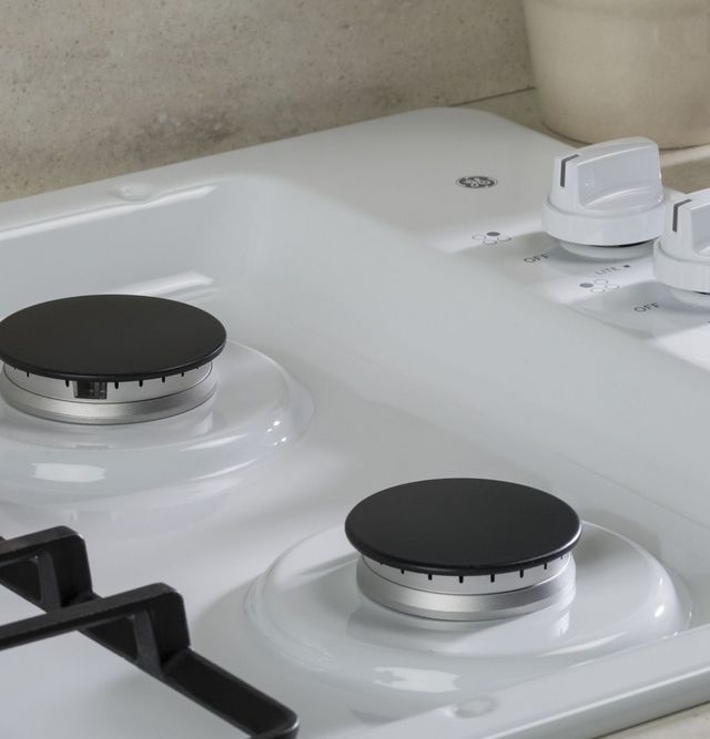 GE® 30" White Built-In Gas Cooktop-7