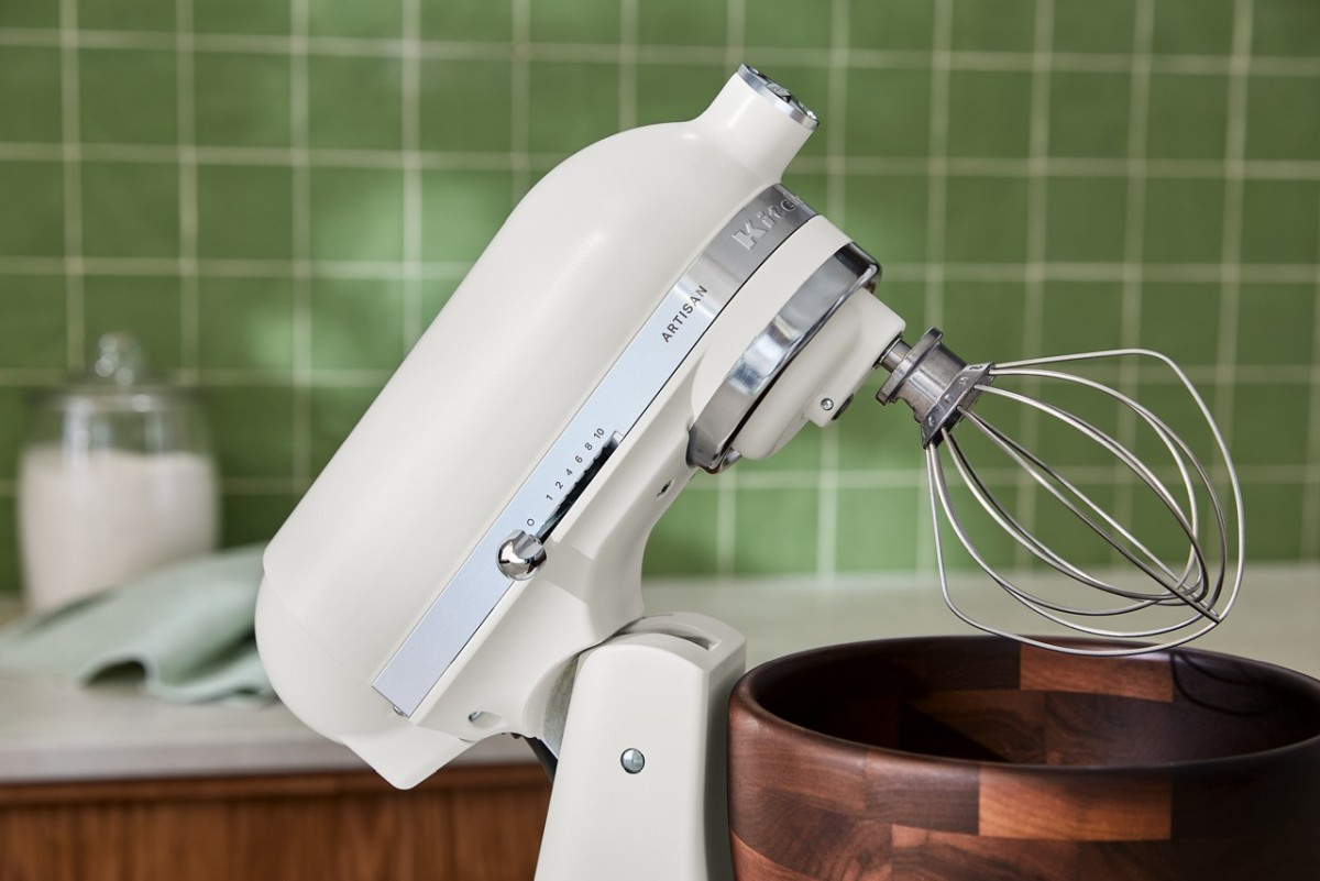 KitchenAid® Artisan® Series 5 Quart Porcelain White Tilt-Head