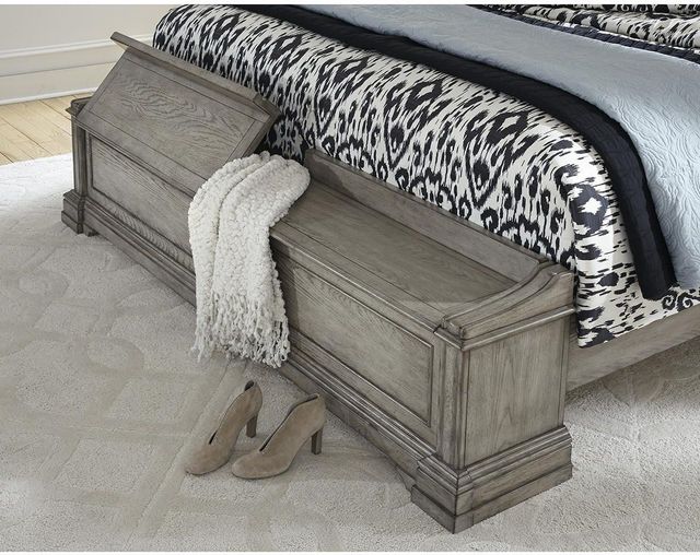 Pulaski™ Madison Ridge Heritage Taupe Queen Panel Blanket Chest-4