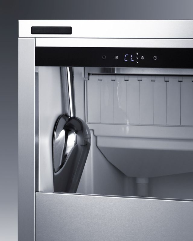 Summit® 15" 68 lb. Stainless Steel Built-In Undercounter Ice Maker-3