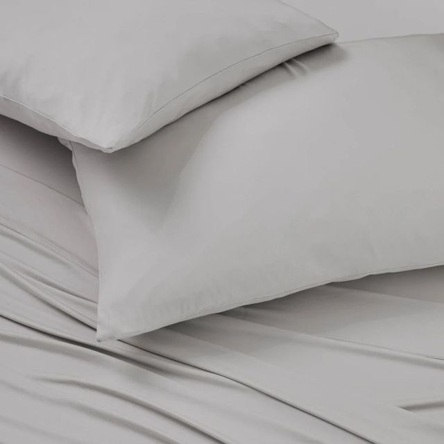 BEDGEAR® Ver-Tex™ Performance® 4-Piece Light Gray Split Head Queen Sheet Set-2