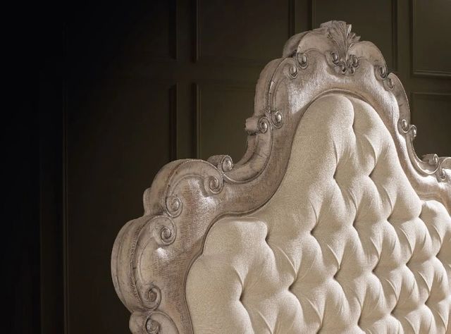 Hooker® Furniture Chatelet Antique Linen/Turtle Dove Queen Upholstered Panel Bed-2