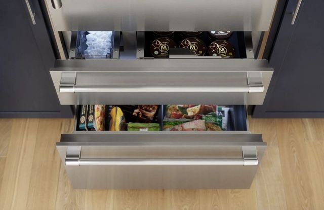 Thermador® Freedom® Professional 36 in. 18.7 Cu. Ft. Stainless Steel Built In Counter Depth Bottom Freezer Refrigerator-7