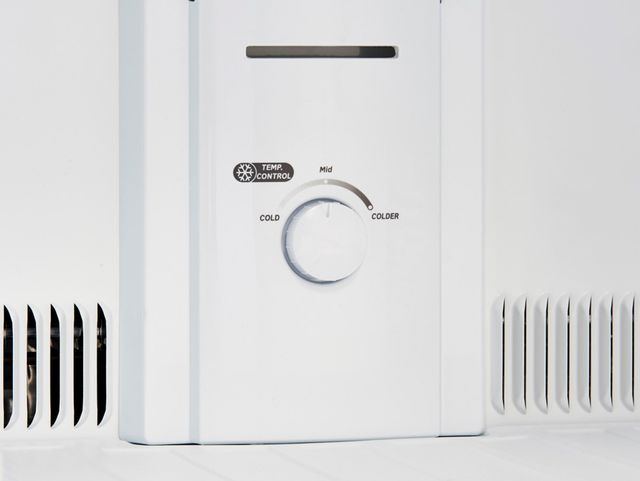 Moffat® 18.0 Cu. Ft. Stainless Steel Top Freezer Refrigerator-2