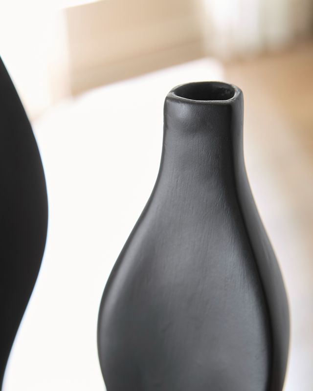Signature Design by Ashley® Judsen Black 18" Vase-4
