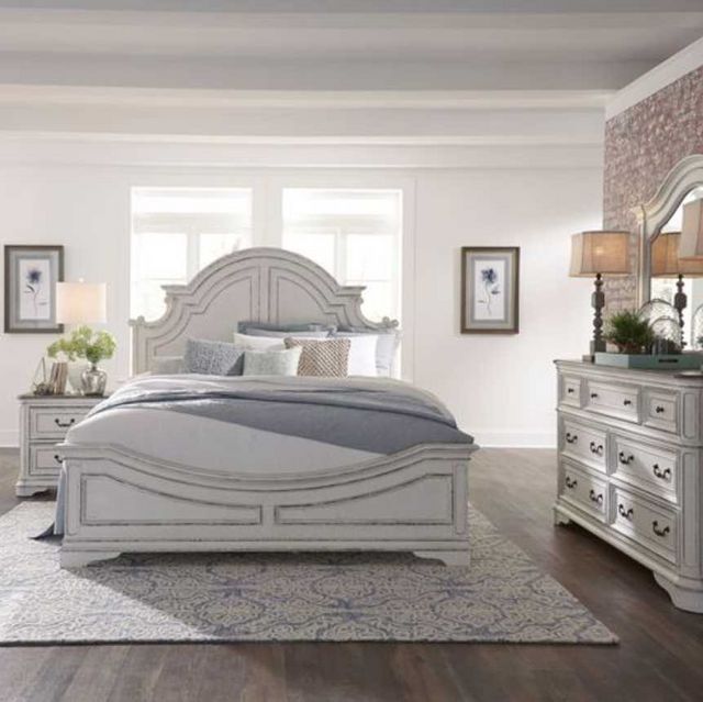 Liberty Furniture Magnolia Manor 4-Piece Antique White Queen Panel Bedroom Set