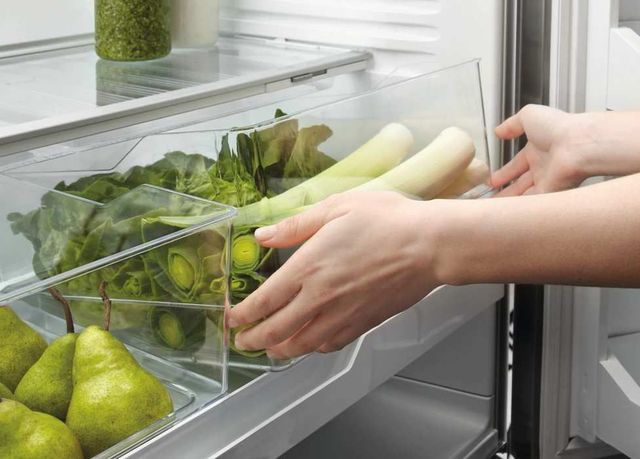 Fisher & Paykel Series 7 36 in. 20.1 Cu. Ft. Stainless Steel Counter Depth French Door Refrigerator-4
