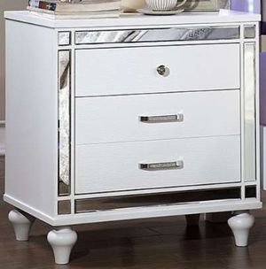 Click to view more images of the product.