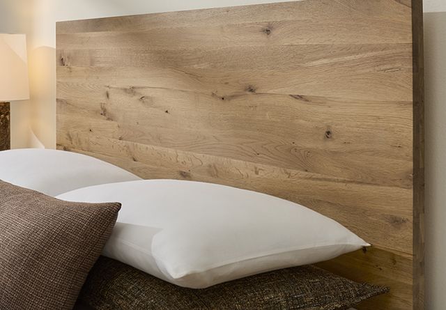 Artisan & Post by Vaughan-Bassett Joinery Natural Oak California King Plank Panel Bed-2