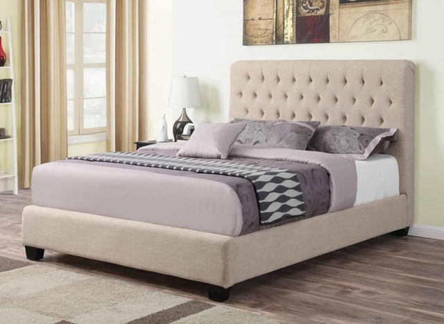 Coaster® Chloe Oatmeal Full Upholstered Bed-1