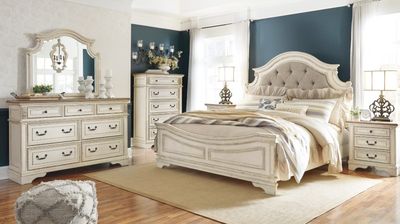 Signature Design by Ashley Realyn Dresser Signature Design by Ashley Realyn Dresser