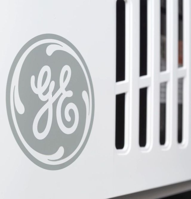 GE 28" White Exterior RV Air Conditioner-3