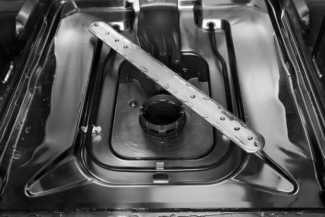 KitchenAid® 24" PrintShield™ Stainless Steel Top Control Built In Dishwasher-6