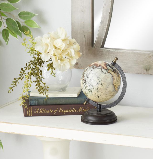 Deco Marche Cream 8" Globe-3