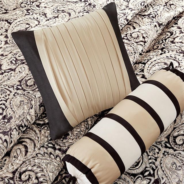Olliix by Madison Park 6 Piece Black Full/Queen Aubrey Reversible Coverlet Set-2