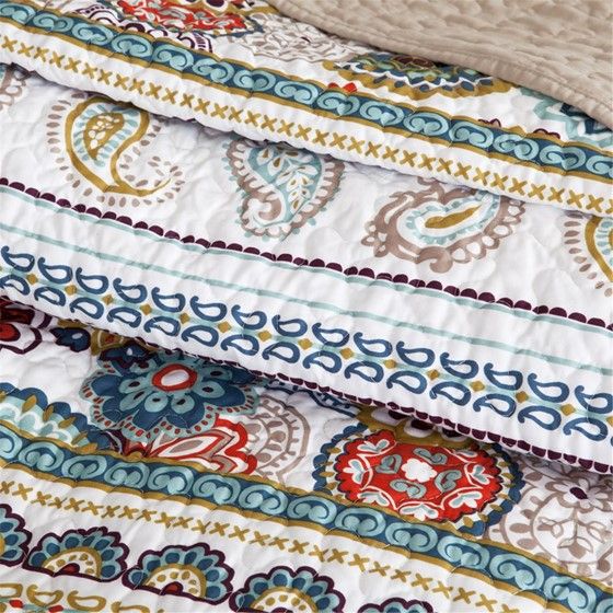 Olliix by Intelligent Design Tamira Multi Full/Queen Reversible Coverlet Set-2
