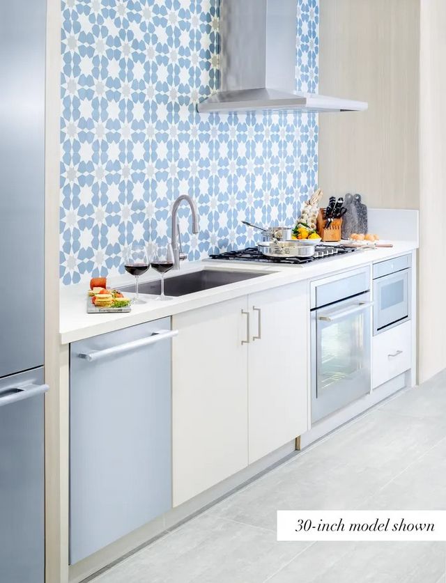 Thermador® Masterpiece® 36" Stainless Steel Wall Mounted Range Hood-6