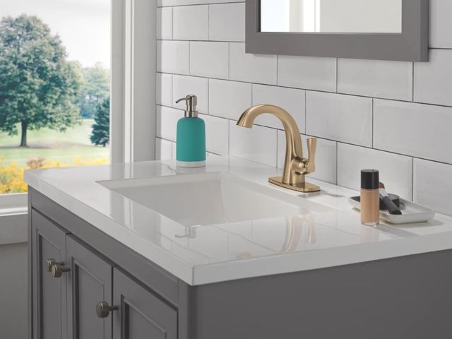 Delta Stryke® Lumicoat® Champagne Bronze 7" Single Lever Handle Bathroom Faucet-2