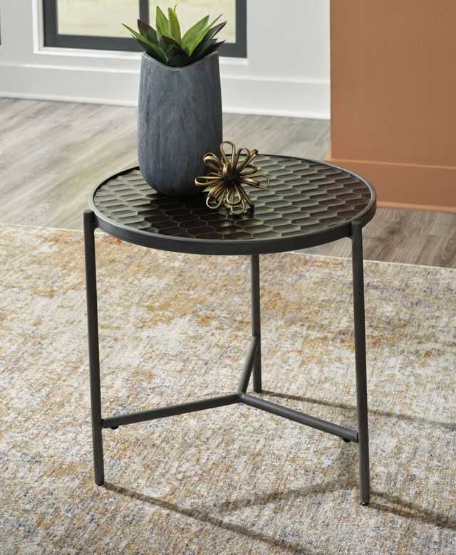 Signature Design by Ashley® Doraley Grayish Brown Chairside End Table-3