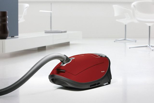 Miele Vacuum Complete C3 HomeCare PowerLine Mango Red Canister Vacuum-4