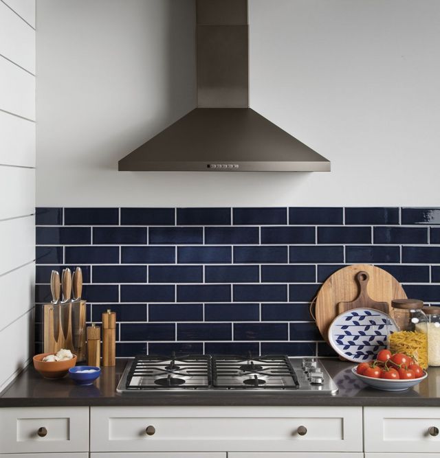 GE® 30" Stainless Steel Built-In Gas Cooktop-7