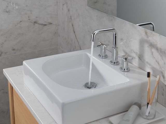 Delta Nicoli® Chrome 2-Handle Cross Widespread Bathroom Faucet-1