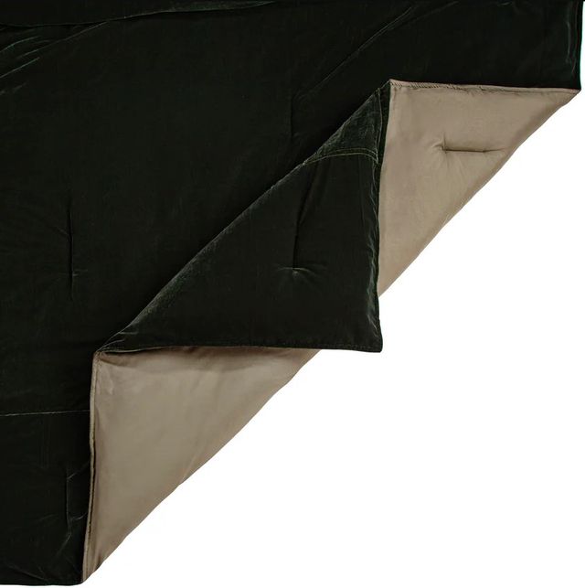 HiEnd Accents Estelle 3-Piece Forest Green King Bedding Bundle-3